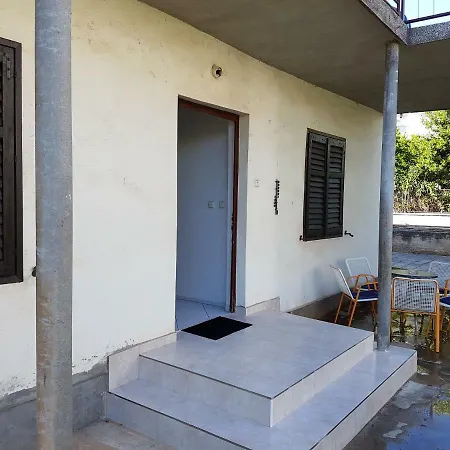 Apartamento Sanmarie *